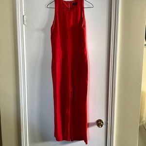 Red midi romper for banana republic. Selling as it doesn’t fit